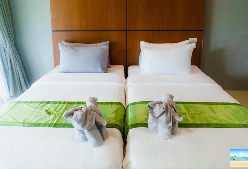 Номер Deluxe с Балконом, The Breeze Lipe Resort