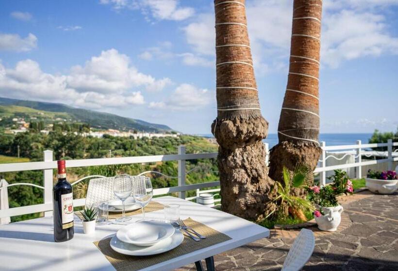 اتاق استاندارد سه نفره, Casa Del Sole