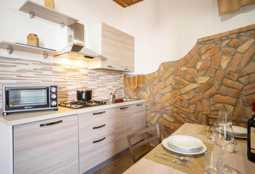 اتاق خانوادگی, Casa Del Sole