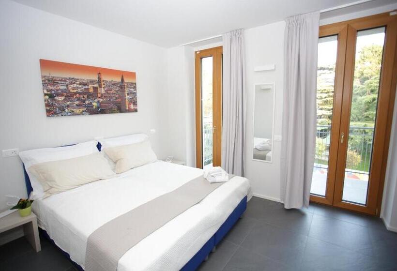 اتاق استاندارد با بالکن, Stravagante Hostel & Rooms