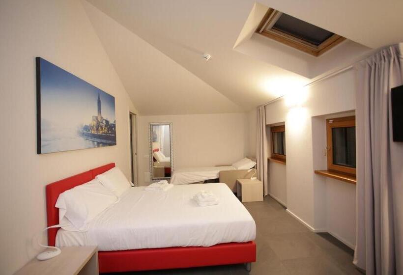 اتاق استاندارد سه نفره, Stravagante Hostel & Rooms