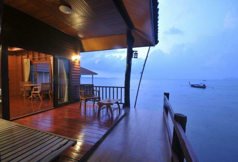 Quarto Deluxe Vista Mar com Sacada, Fresh House
