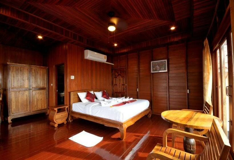Quarto Deluxe Vista Mar com Sacada, Fresh House