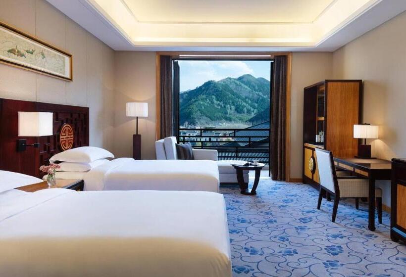 Номер Deluxe, Wutai Mountain Marriott