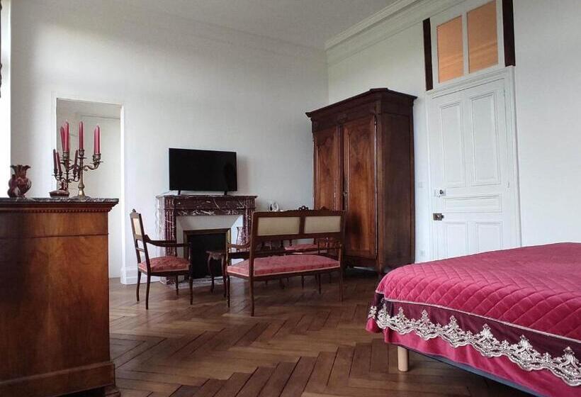 Номер Deluxe, Chambres D Hôtes Au Château De Puycharnaud
