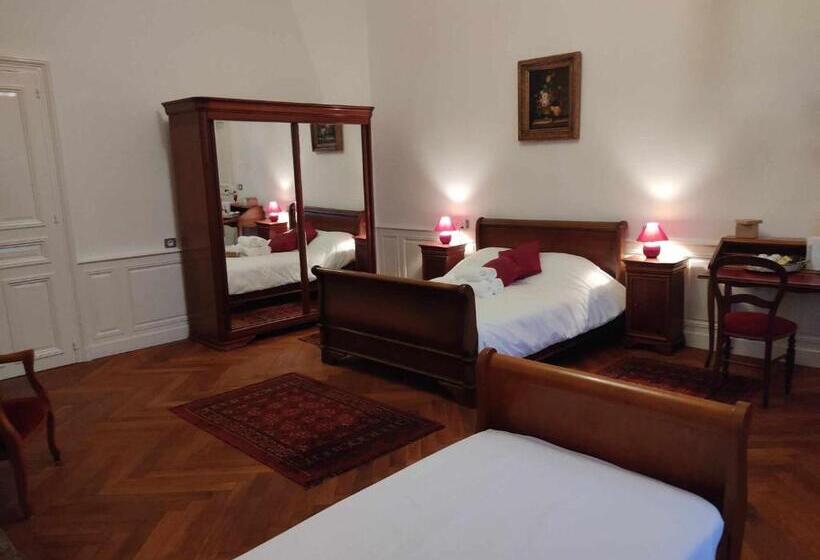 Family Suite, Chambres D Hôtes Au Château De Puycharnaud