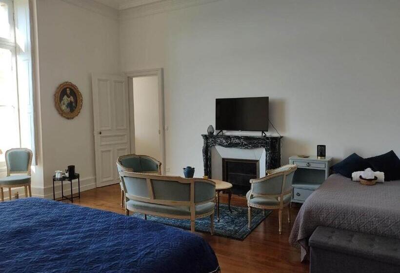 Номер Deluxe, Chambres D Hôtes Au Château De Puycharnaud