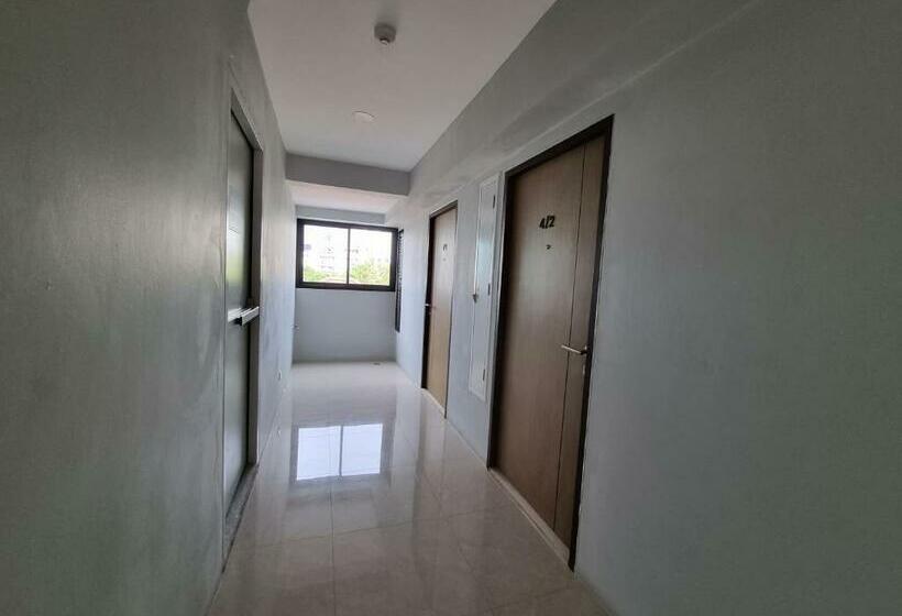 Quarto Estandar com Sacada, Tiara Place