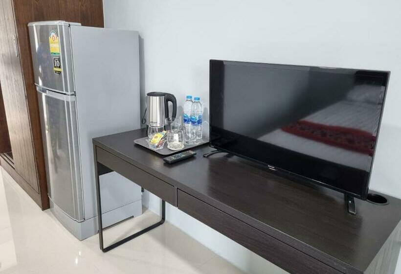 Quarto Estandar com Sacada, Tiara Place