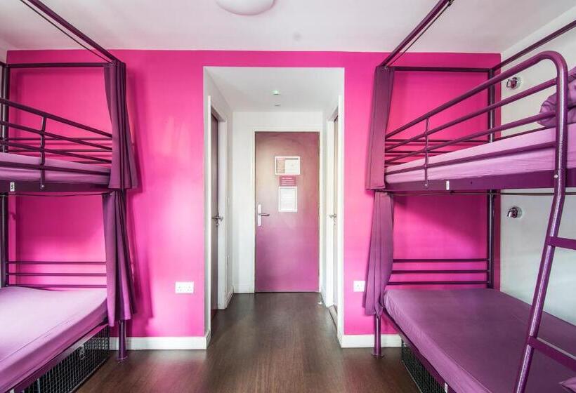 מיטה בחדר מעונות עם מקלחת משותפת, Safestay London Elephant & Castle