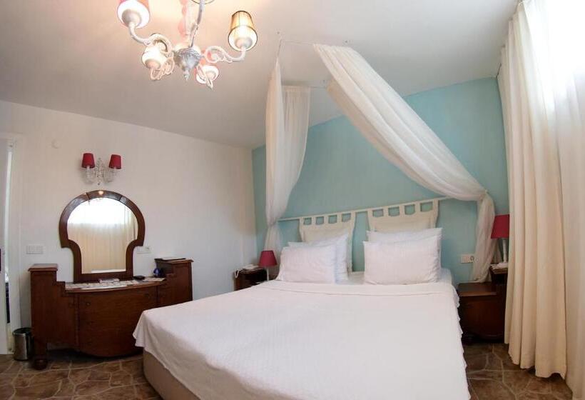 اتاق اکونومی, Erendira Hotel   Special Class
