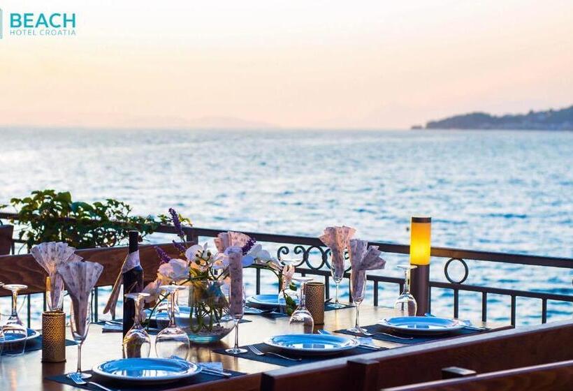 Triple Room Sea View, Beach