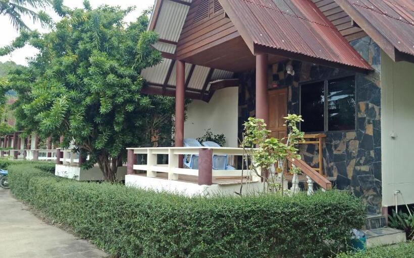 豪华洋房, Lanta Summer House 1