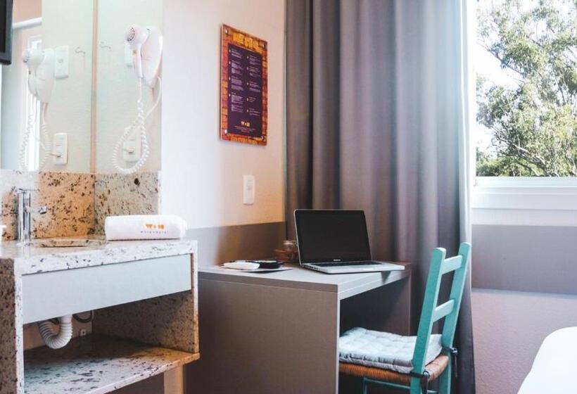 스탠다드 룸 더블 침대, Work Hotel Design