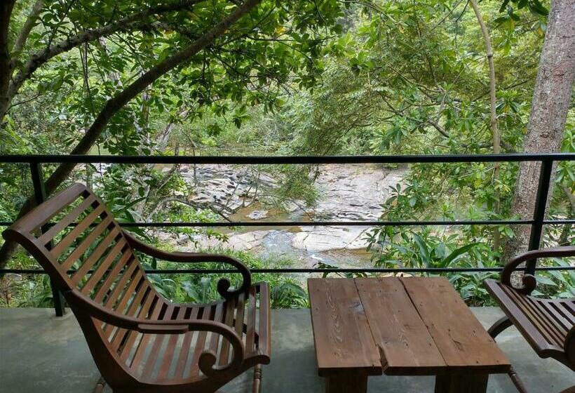 Номер Superior Кровать Кинг, The Wild  Cottage By The River