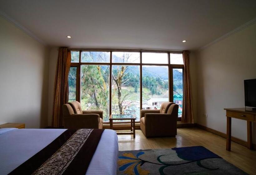 디럭스 룸, Vaayu Resorts And Spa