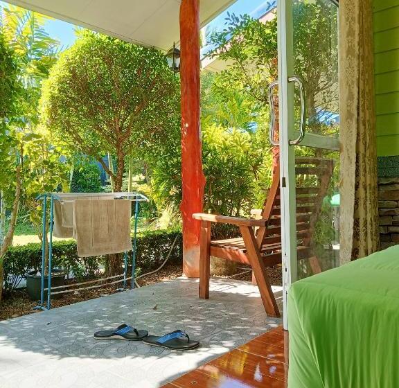 디럭스 룸, Lucky Bungalows Koh Mook
