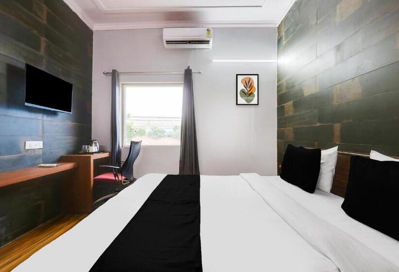 三人经典房间, Super Collection O Bhiwadi Formerly Ridgewood Palace