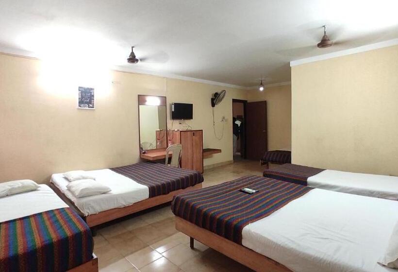家庭间, Ymca   Near Meenakshi Amman Temple Madurai