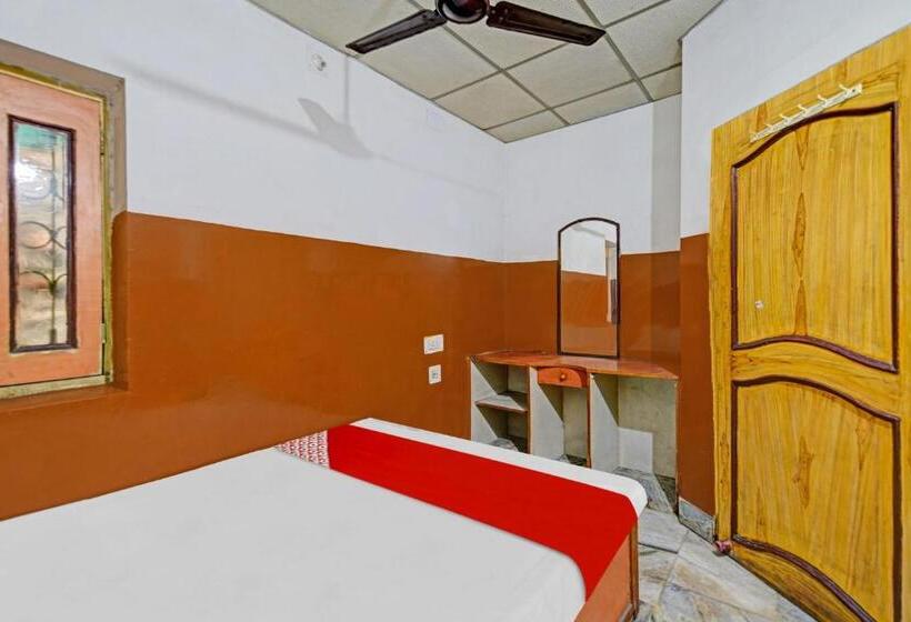 Номер Стандарт, Oyo Flagship 81060 Tulsi Inn