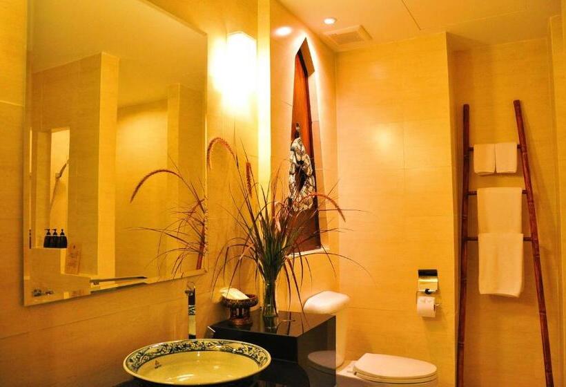 Номер Deluxe, Navatara Phuket Resort   Sha Extra Plus
