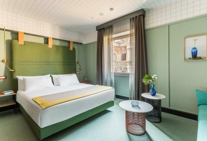 اتاق لوکس, Room Mate Giulia