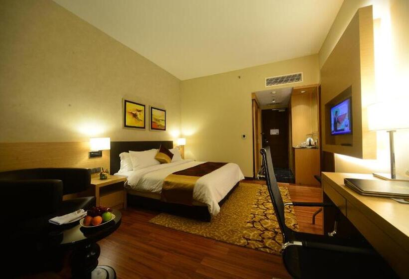 اتاق سوپریور با تخت بزرگ, The Light Hotel Penang