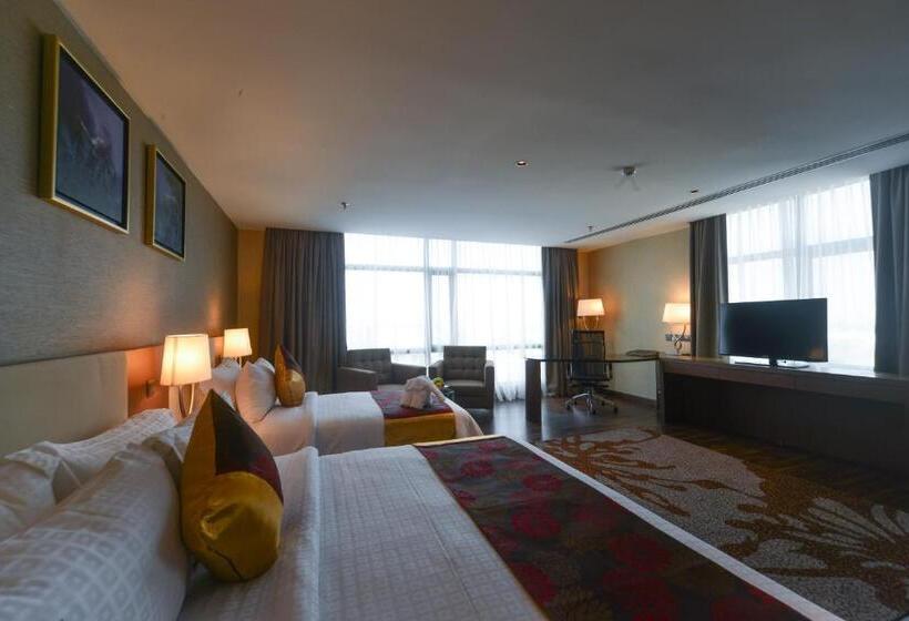 اتاق خانوادگی, The Light Hotel Penang