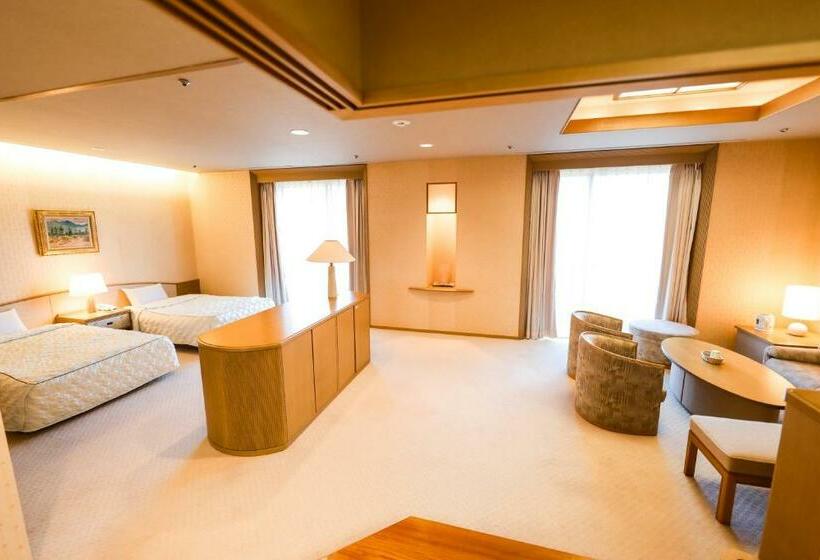 Семейный Номер, Chateraise Hotel Nirasaki No Mori