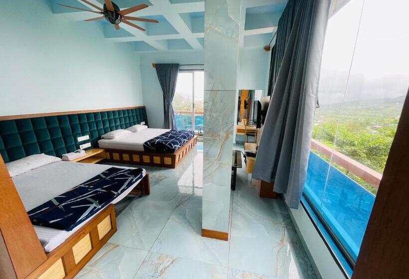 Люкс с Балконом, Natural Resort Panhala