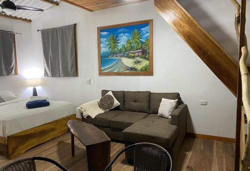 اتاق استاندارد, Dragonfly Beachfront Villas Adult Only