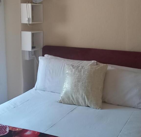 디럭스 트리플 룸, Beit El Bnb