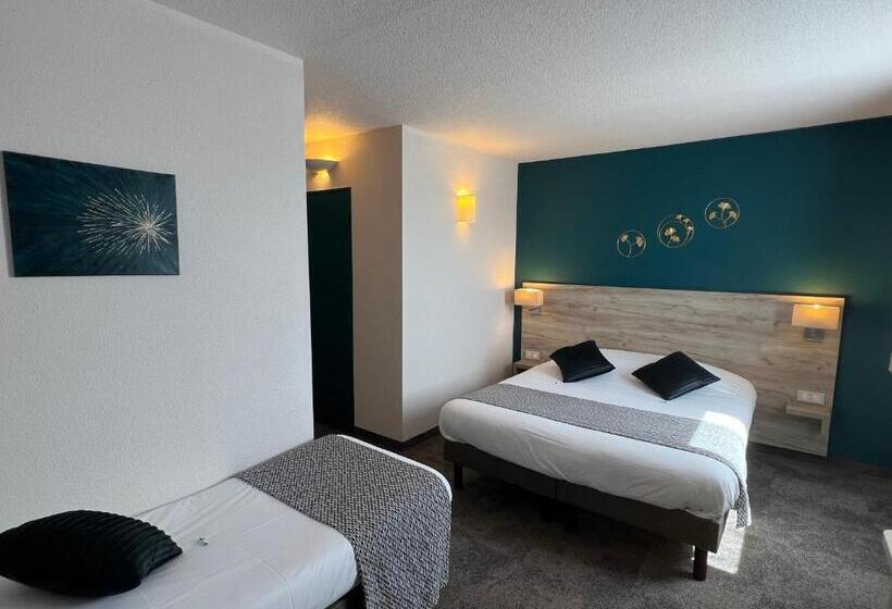 Номер Стандарт Трехместный, Brit Hotel Saumur