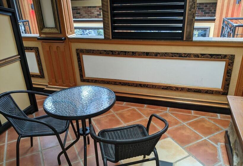 Номер Стандарт, Ettalong Beach Tourist Resort