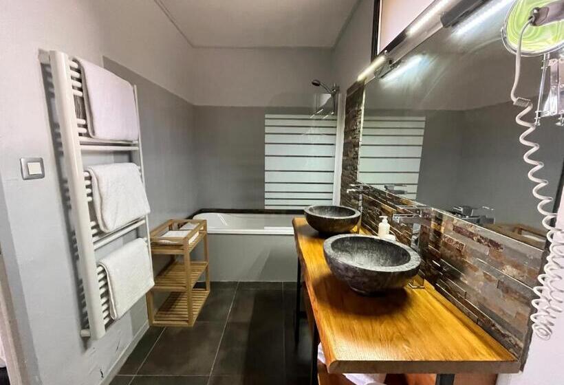 Трехместный Номер Комфорт, Auberge Val Moureze Hôtel & Spa