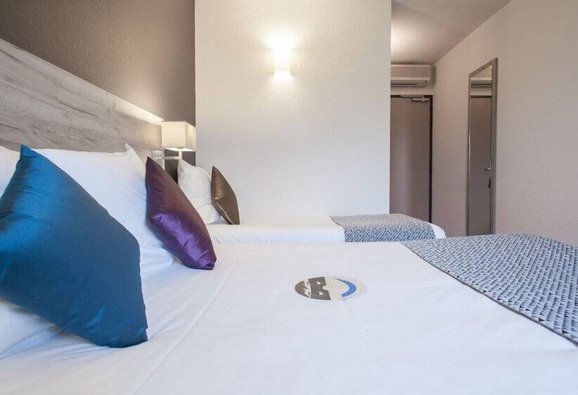 Номер Стандарт Трехместный, Brit Hotel Saumur