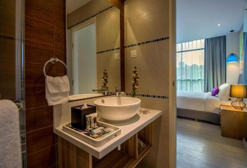 Люкс 2 Спальни, Mercure Kota Kinabalu City Centre