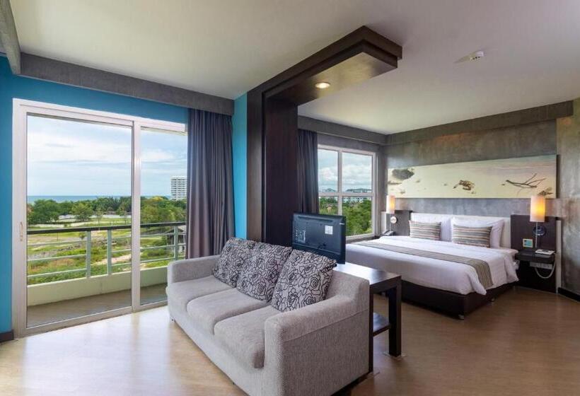 סוויטת ג'וניור עם טרסה, Silathip Huahin Serviced Apartment &