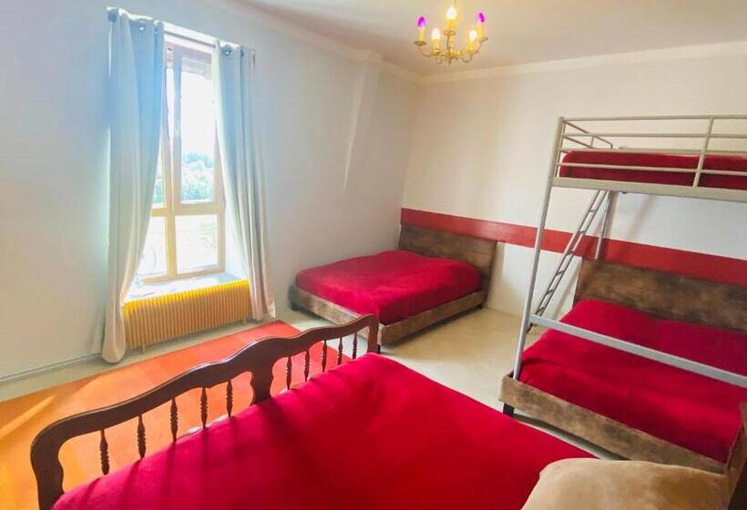 Четырехместный Номер Deluxe, Château De Crènille