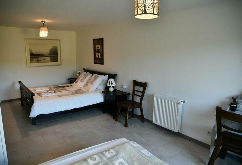 Номер Стандарт Трехместный, B&b Angueur