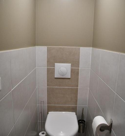 Четырехместный Номер Стандарт, B&b Angueur