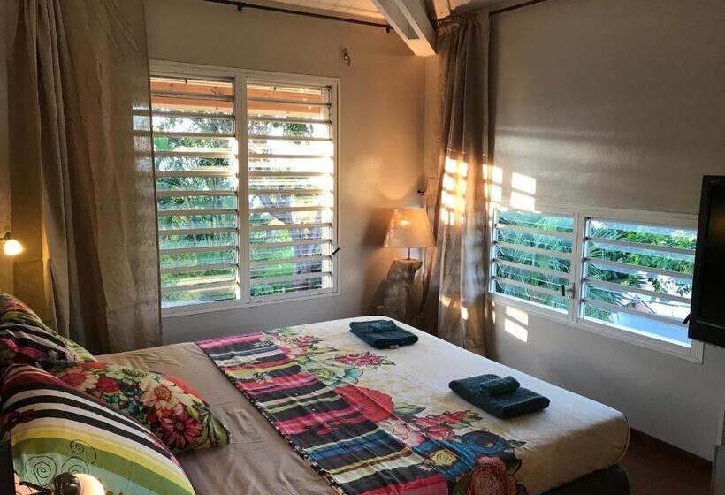 سوییت با چشم‌انداز دریا, Villa D’ô