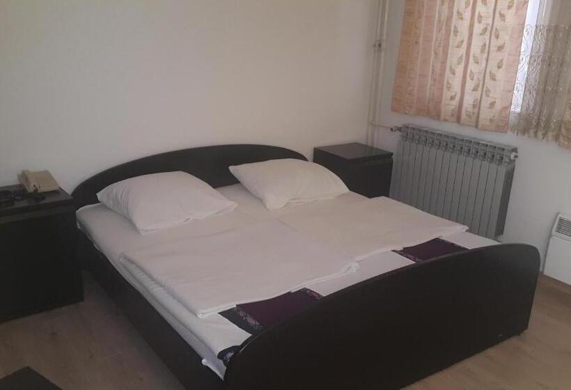 3-Bett-Standardzimmer, Motel Luxor