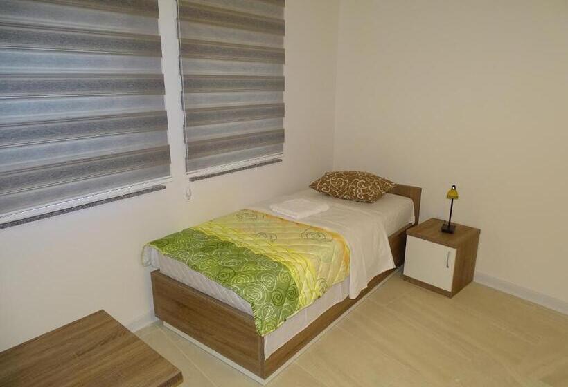 3-Bett-Standardzimmer, Motel Luxor