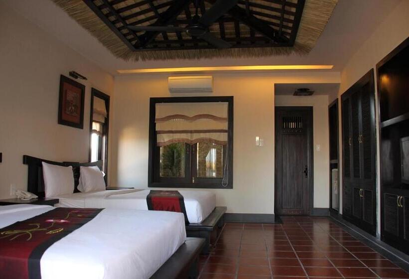 اتاق لوکس با چشم‌انداز دریا, Lotus Village Resort
