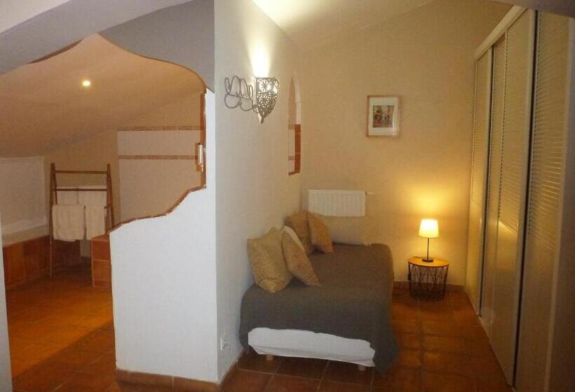 Номер Стандарт, Le Mas De Gleyzes B&b De Charme
