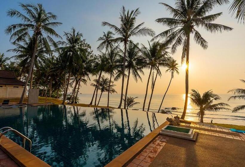 Номер Superior Вид на Море, Bansaithong Beach Resort