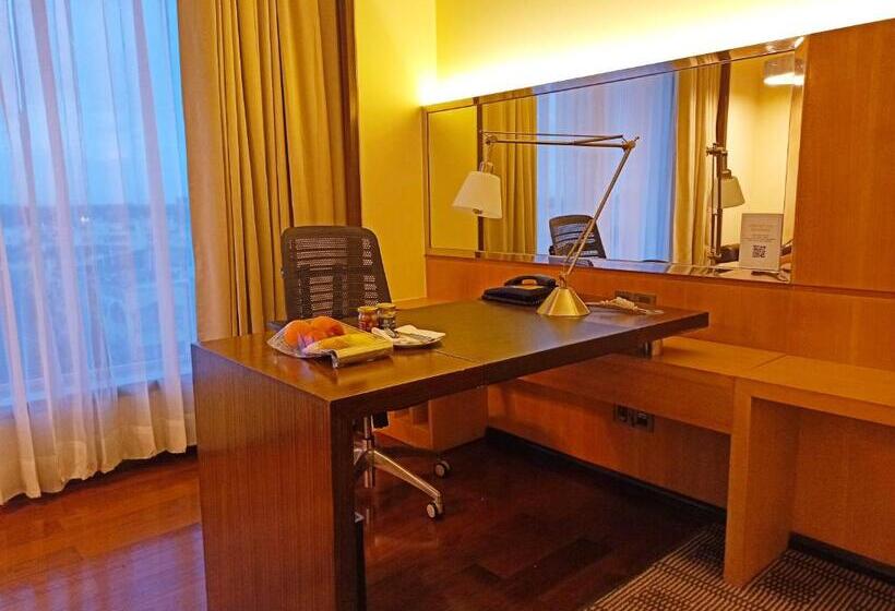 Номер Superior Вид на Город, Courtyard By Marriott Bilaspur