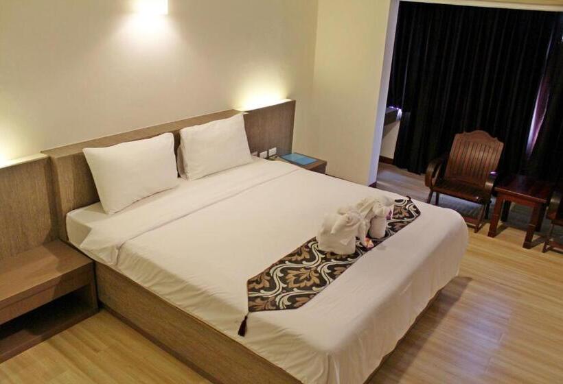Номер Deluxe, Sea Paradise Hotel Sattahip
