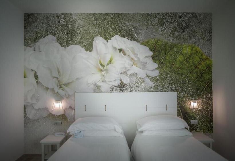 Номер Стандарт Вид на Сад, Arli Hotel Hideaway Punta Ala   Adults Only